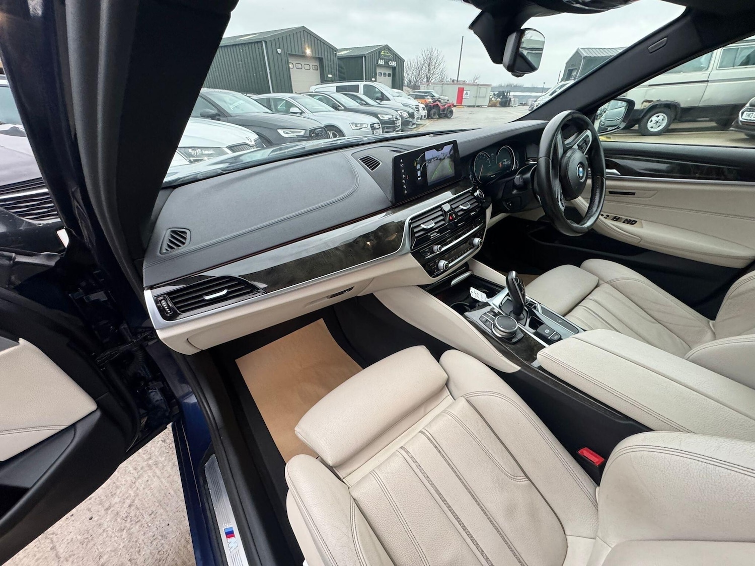 Used BMW 5 Series 2017 for sale - 77358433: Photo 25