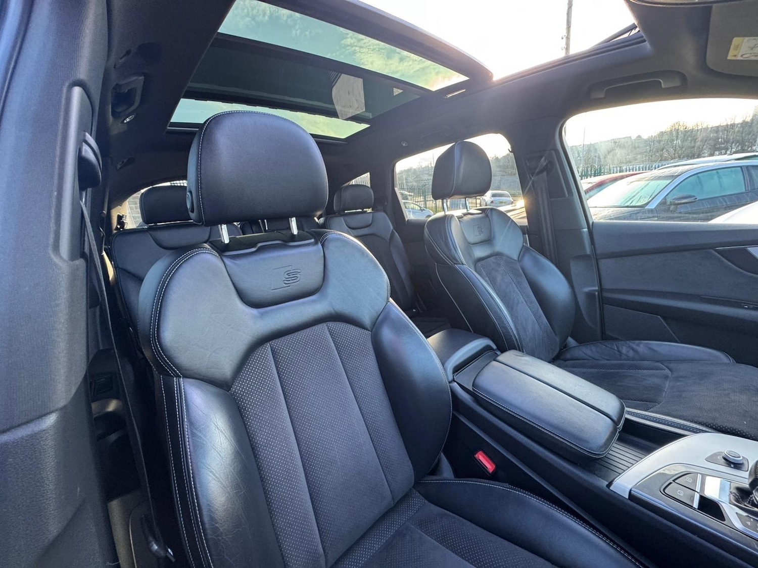 Used Audi Q7 2018 for sale - 76832389: Photo 18