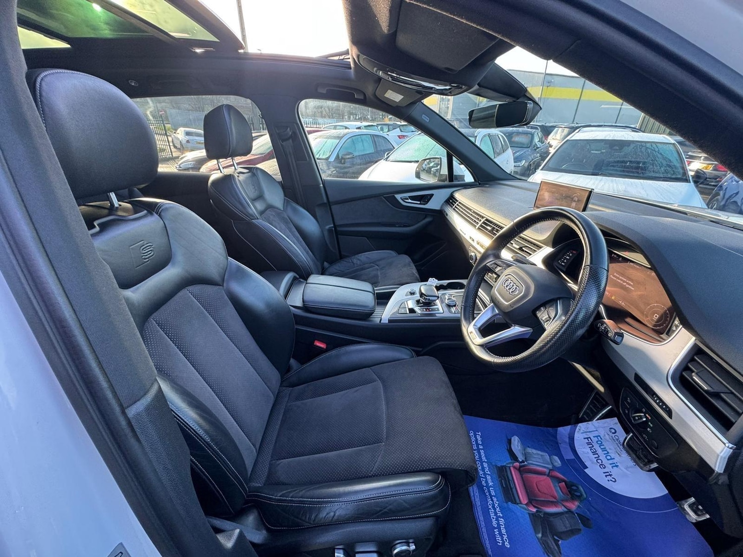 Used Audi Q7 2018 for sale - 76832389: Photo 19