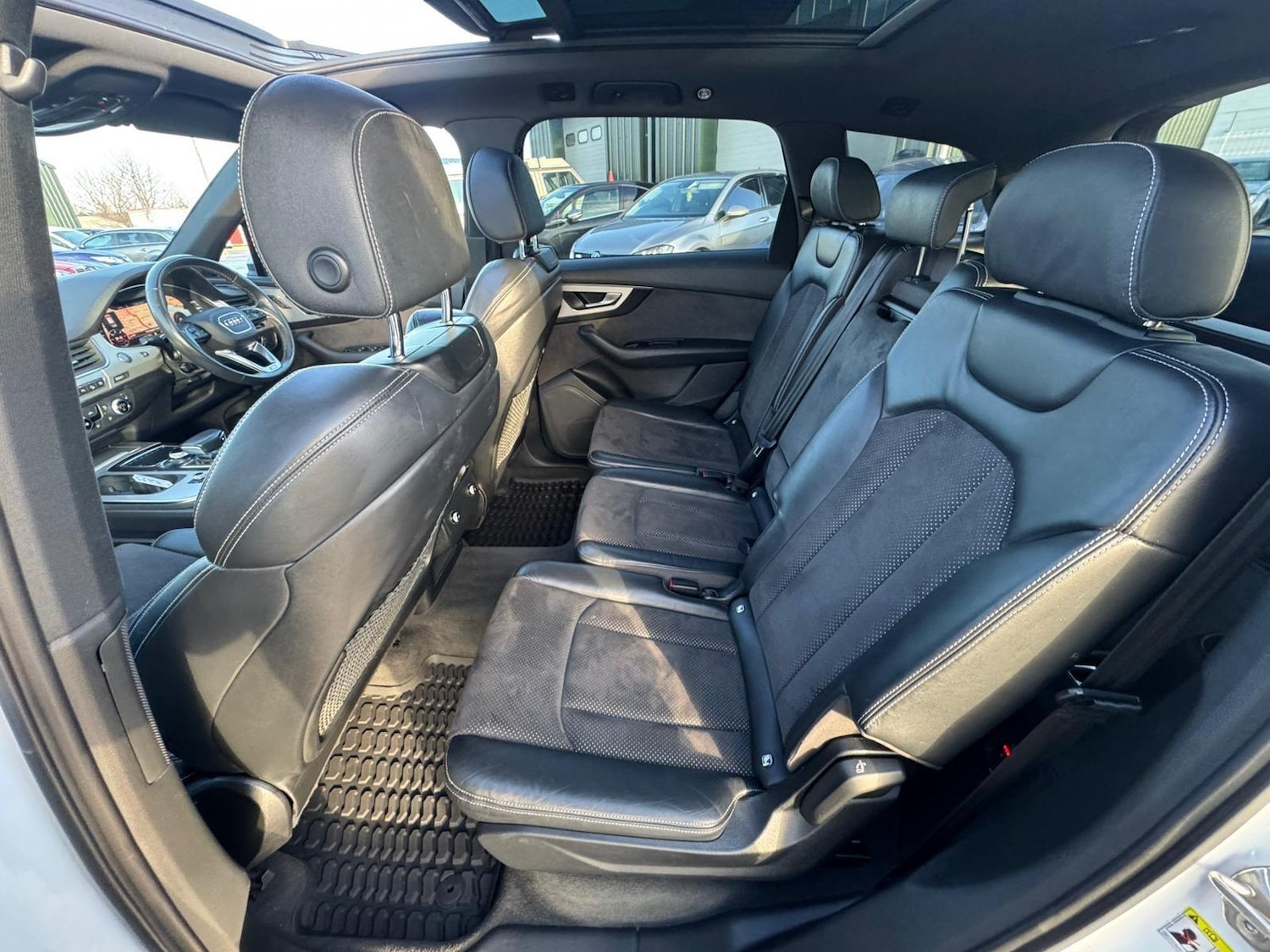 Used Audi Q7 2018 for sale - 76832389: Photo 20