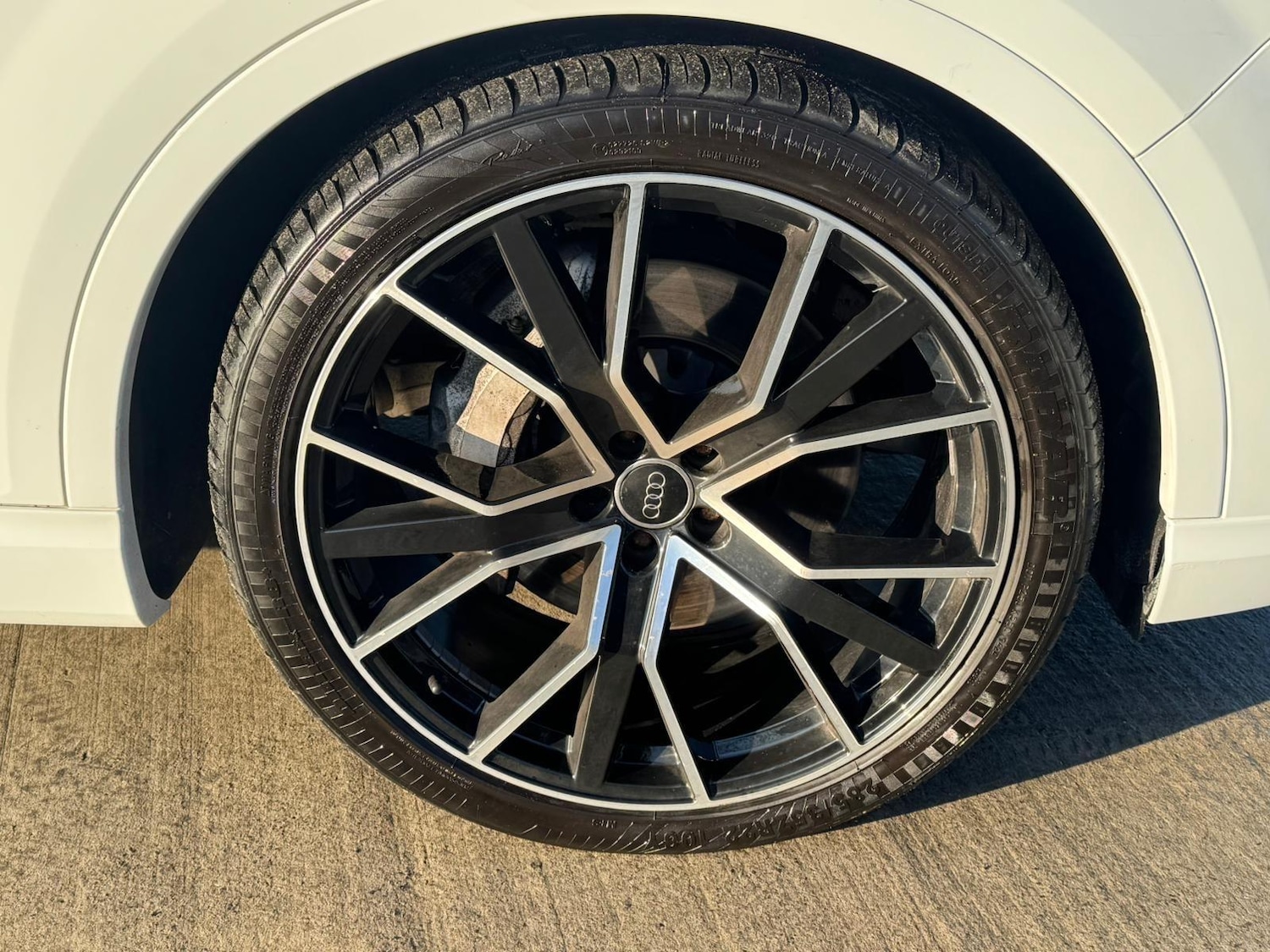 Used Audi Q7 2018 for sale - 76832389: Photo 25