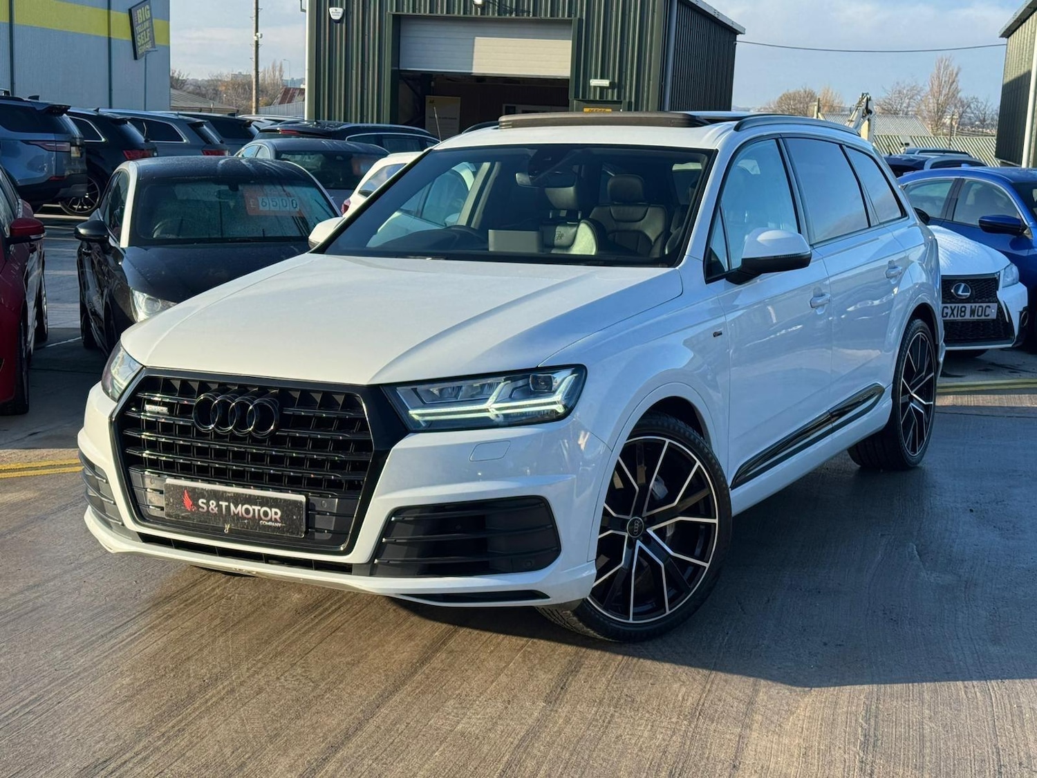 Used Audi Q7 2018 for sale - 76832389: Photo 4