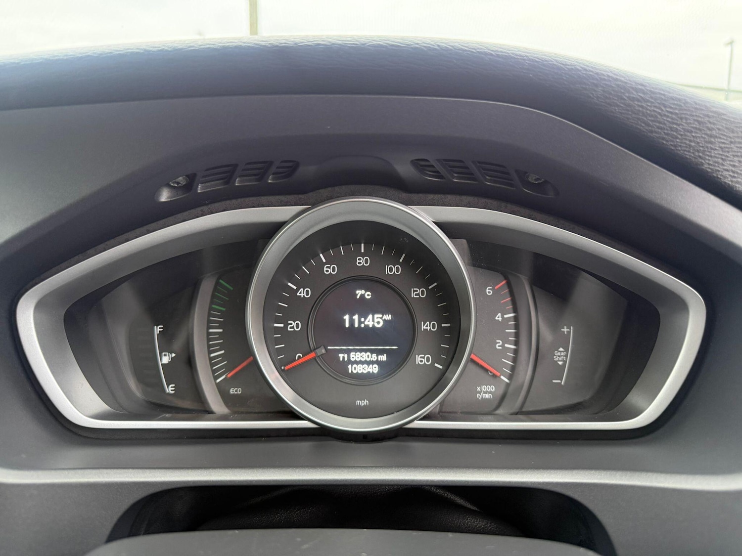 Used Volvo V40 2015 for sale - 77060155: Photo 22