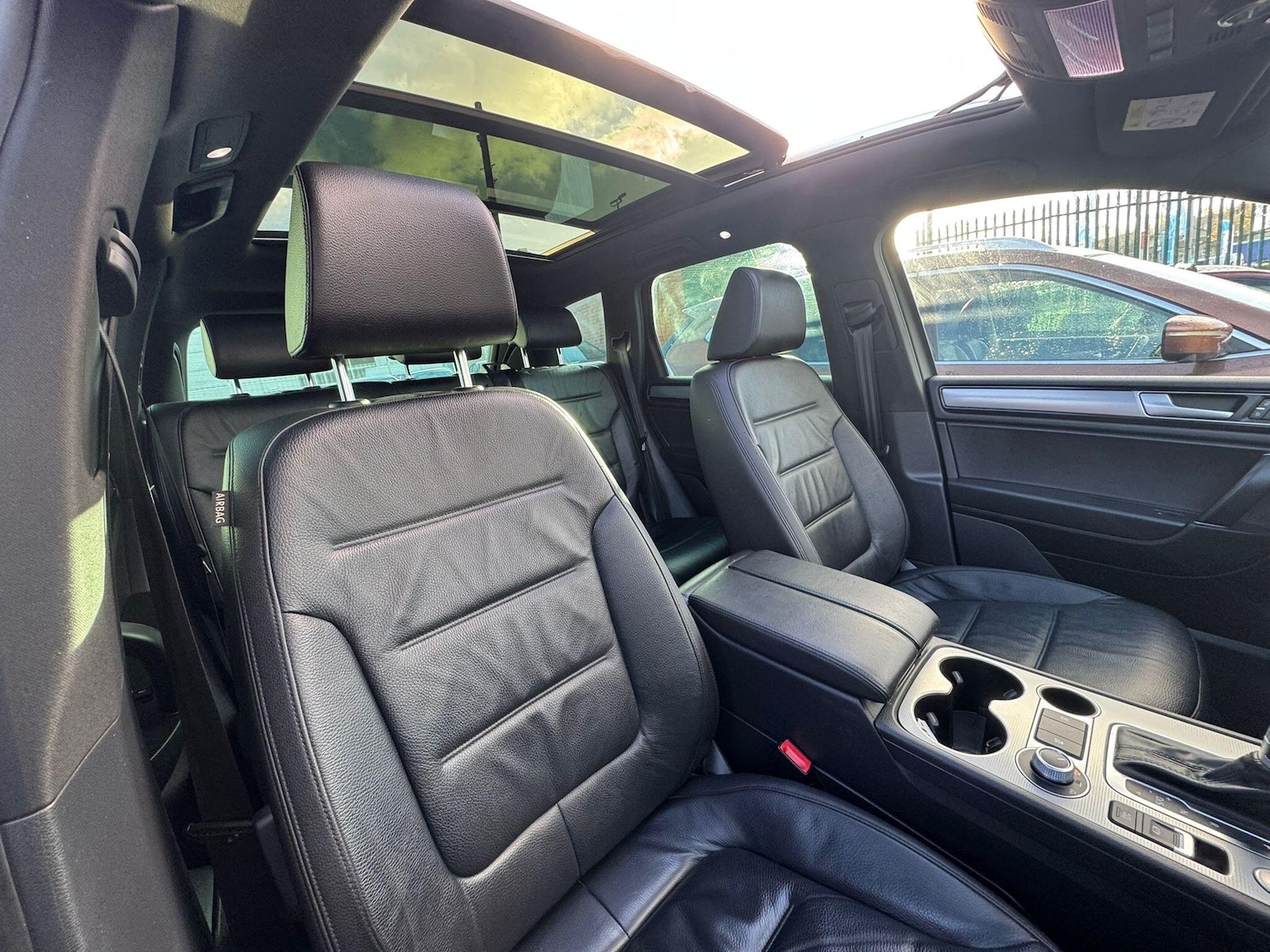 Used Volkswagen Touareg 2014 for sale - 76701829: Photo 17