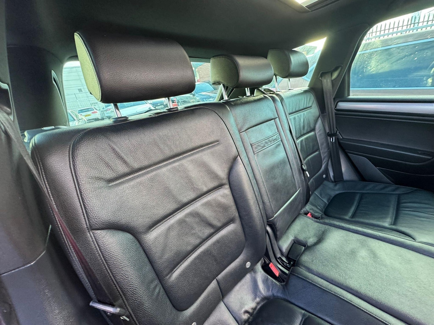 Used Volkswagen Touareg 2014 for sale - 76701829: Photo 18