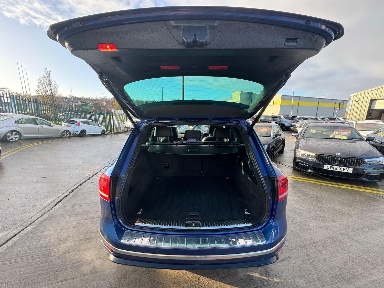 Used Volkswagen Touareg 2014 for sale - 76701829: Photo 23