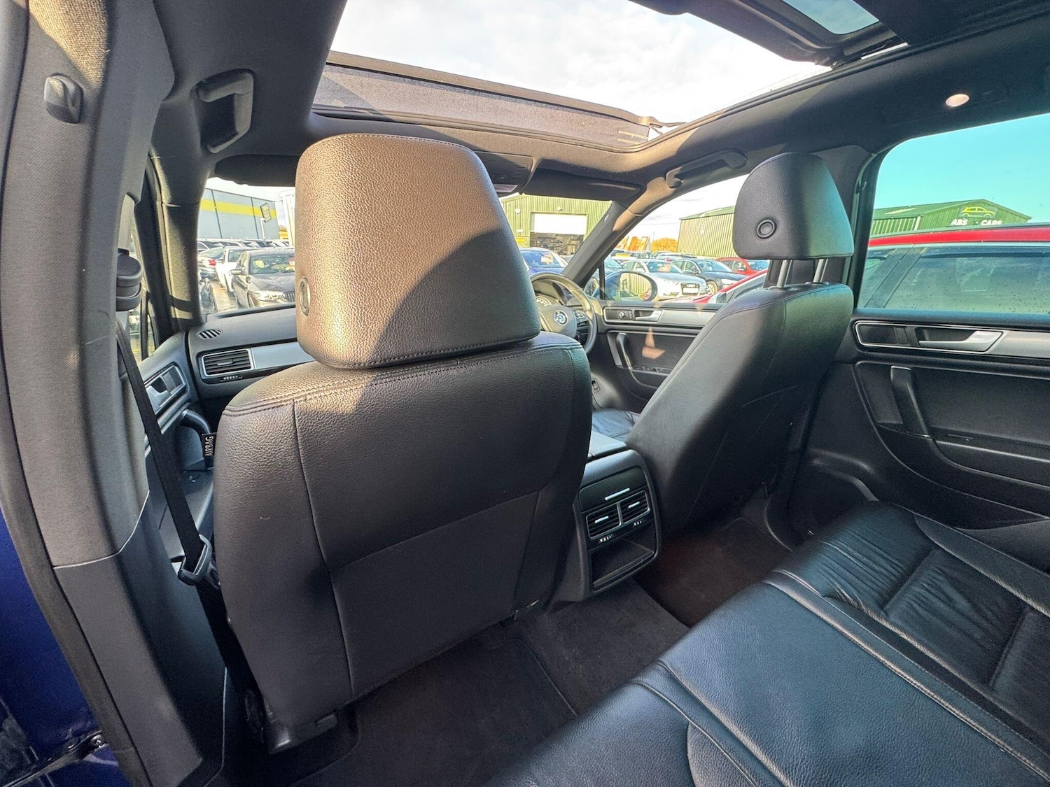 Used Volkswagen Touareg 2014 for sale - 76701829: Photo 27