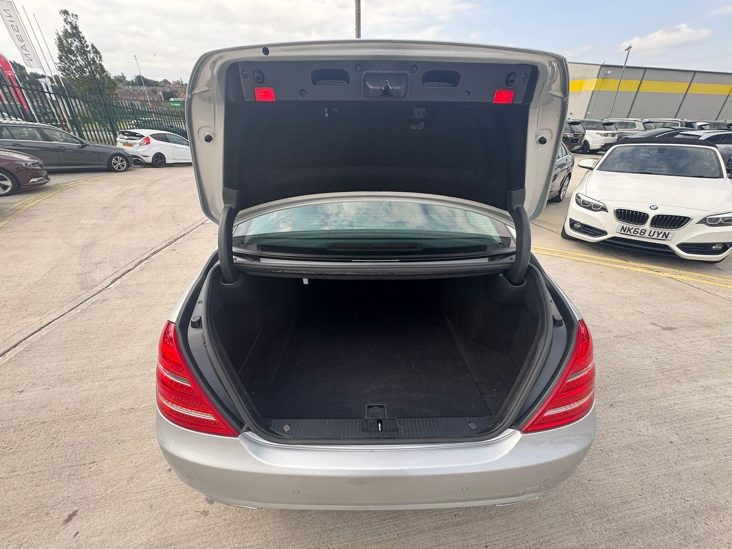 Used Mercedes-Benz S Class 2012 for sale - 76987772: Photo 24