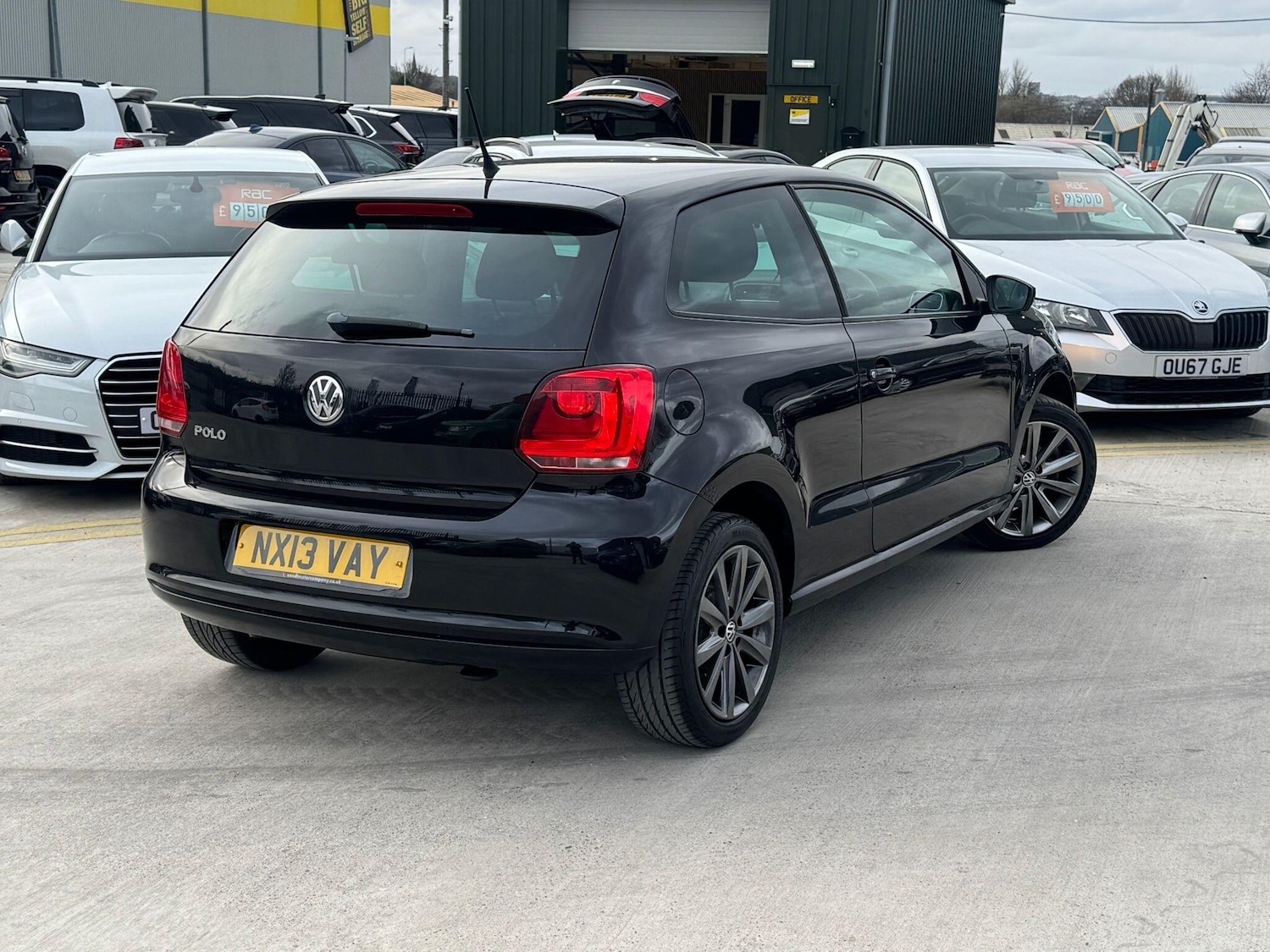 Used Volkswagen Polo 2013 for sale - 77645772: Photo 12