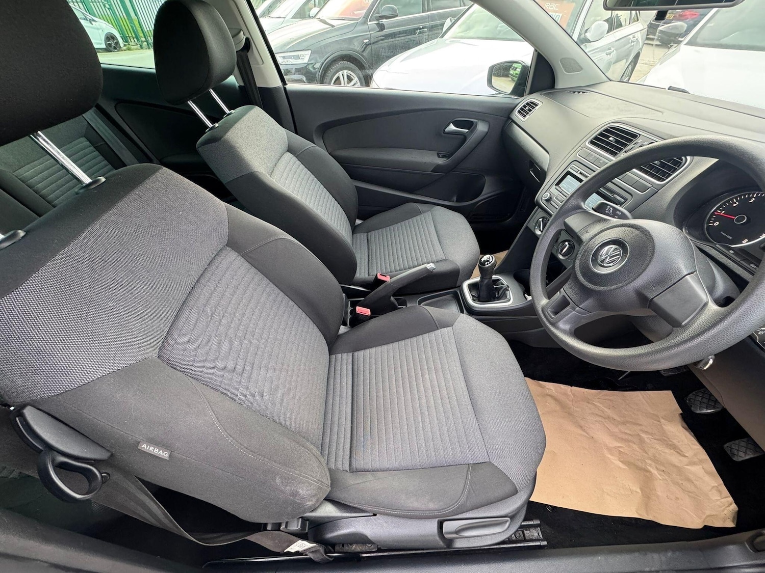 Used Volkswagen Polo 2013 for sale - 77645772: Photo 17