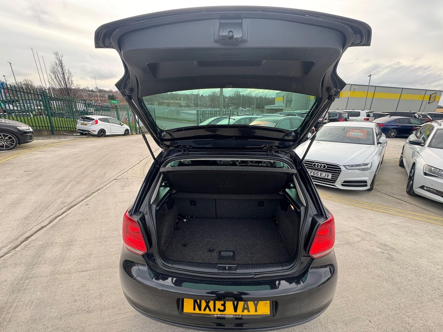 Used Volkswagen Polo 2013 for sale - 77645772: Photo 22