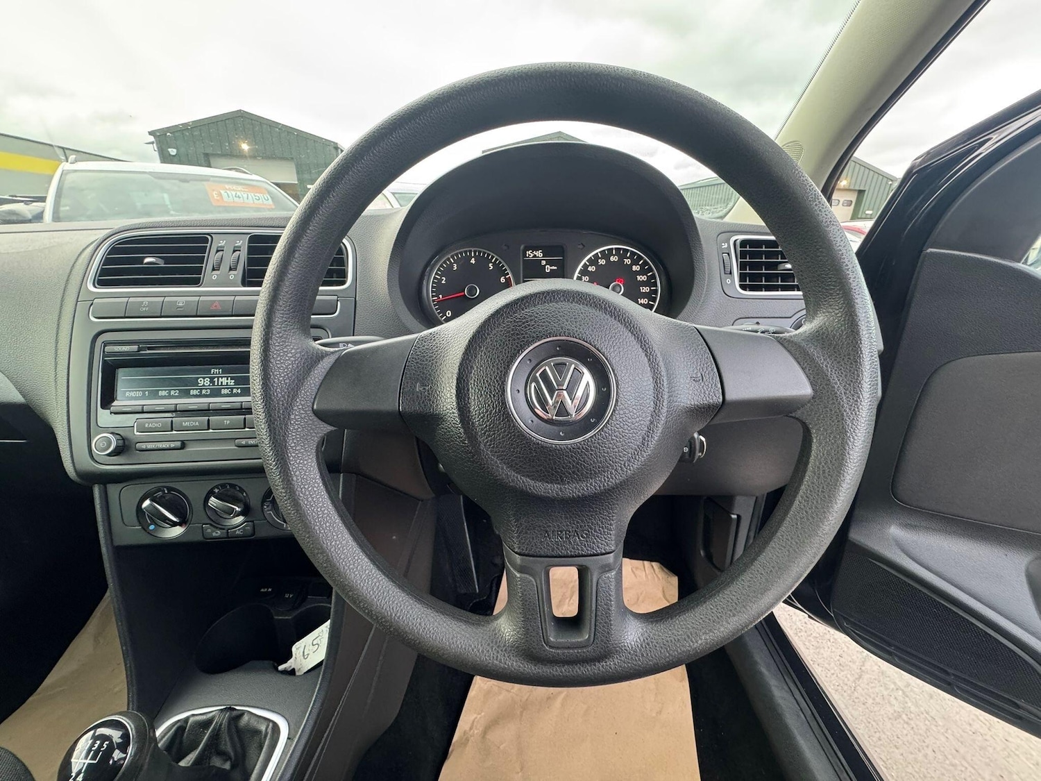 Used Volkswagen Polo 2013 for sale - 77645772: Photo 23