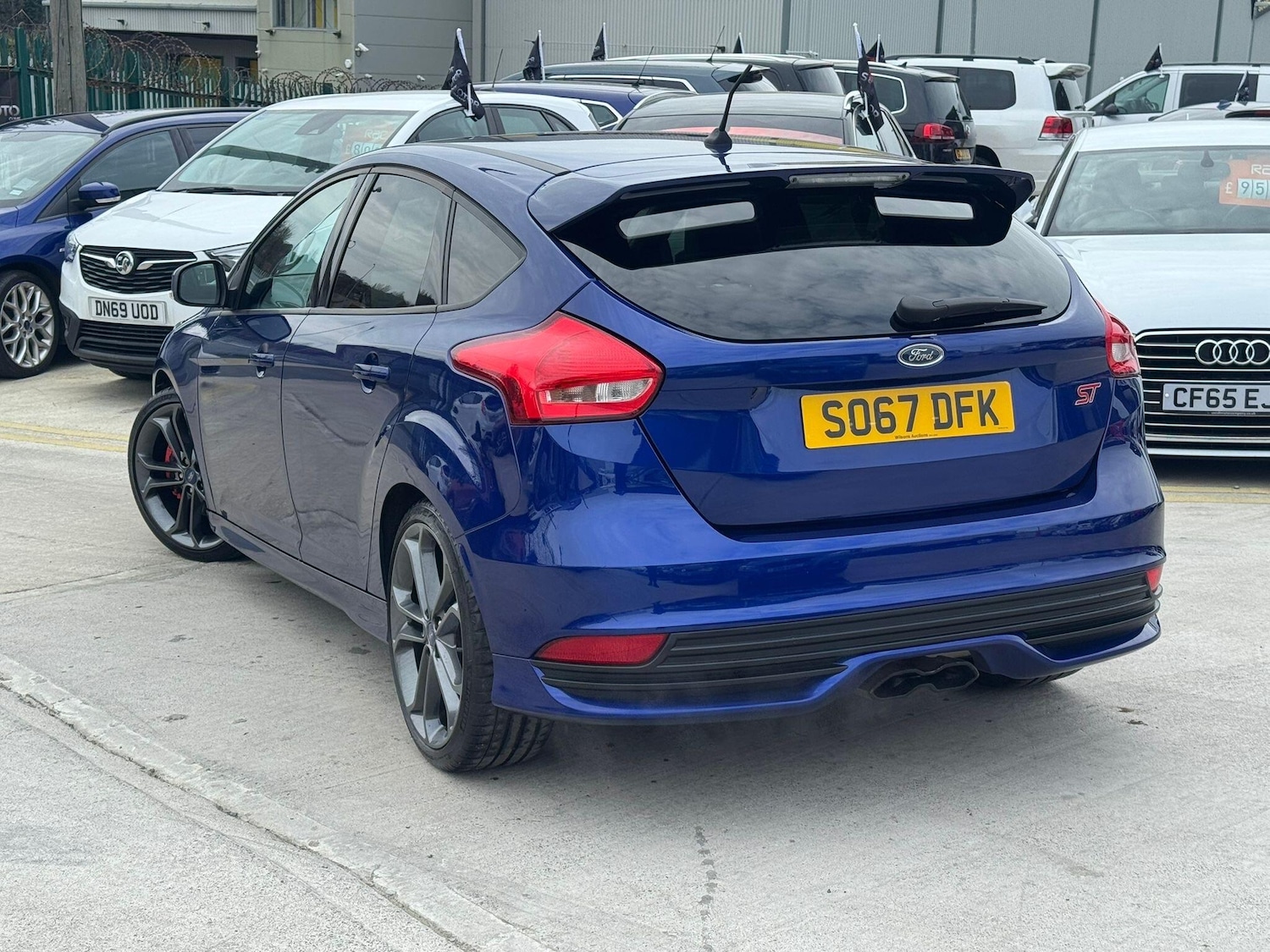 Used Ford Focus 2017 for sale - 77970110: Photo 5