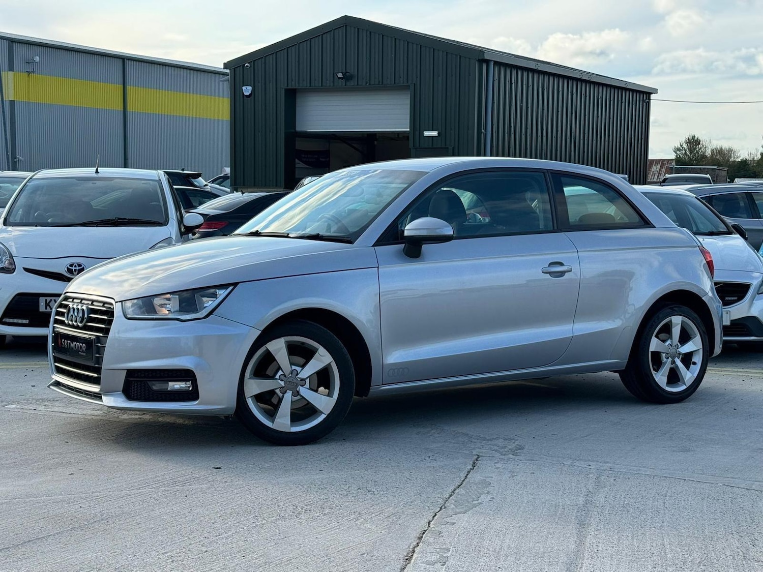Used Audi A1 2015 for sale - 77658904: Photo 5