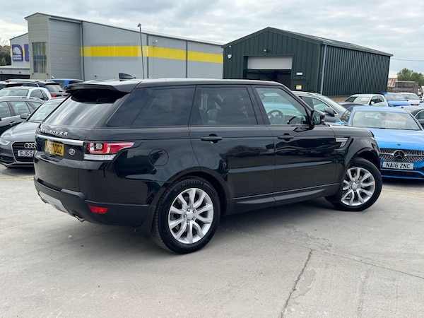 Used Land Rover Range Rover Sport 2017 for sale - 74477978: Photo 11