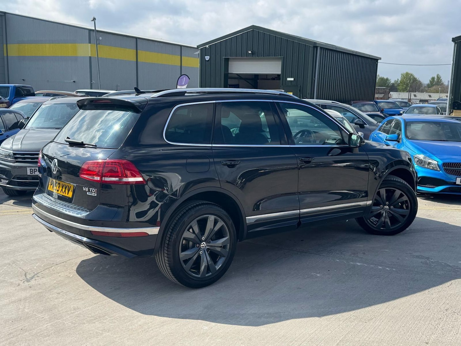 Used Volkswagen Touareg 2015 for sale - 76700667: Photo 10