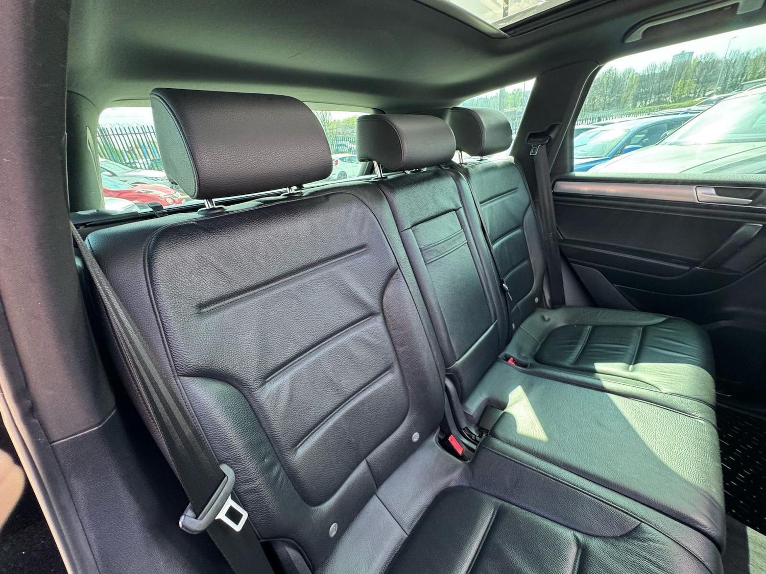 Used Volkswagen Touareg 2015 for sale - 76700667: Photo 21