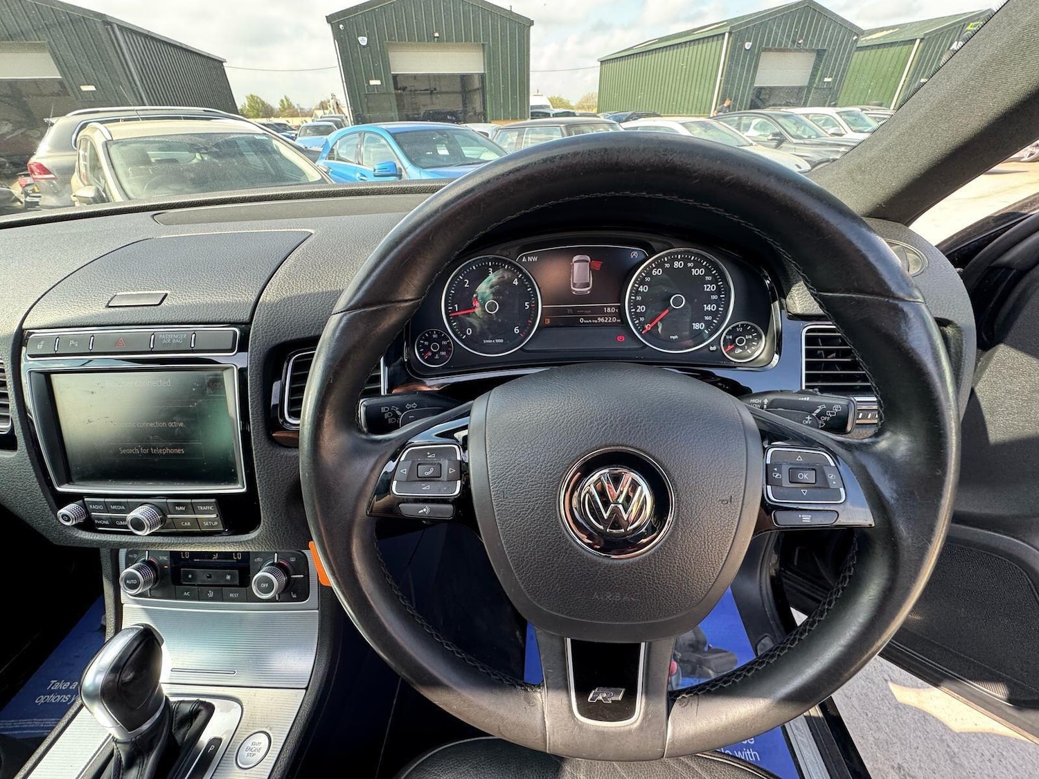 Used Volkswagen Touareg 2015 for sale - 76700667: Photo 25