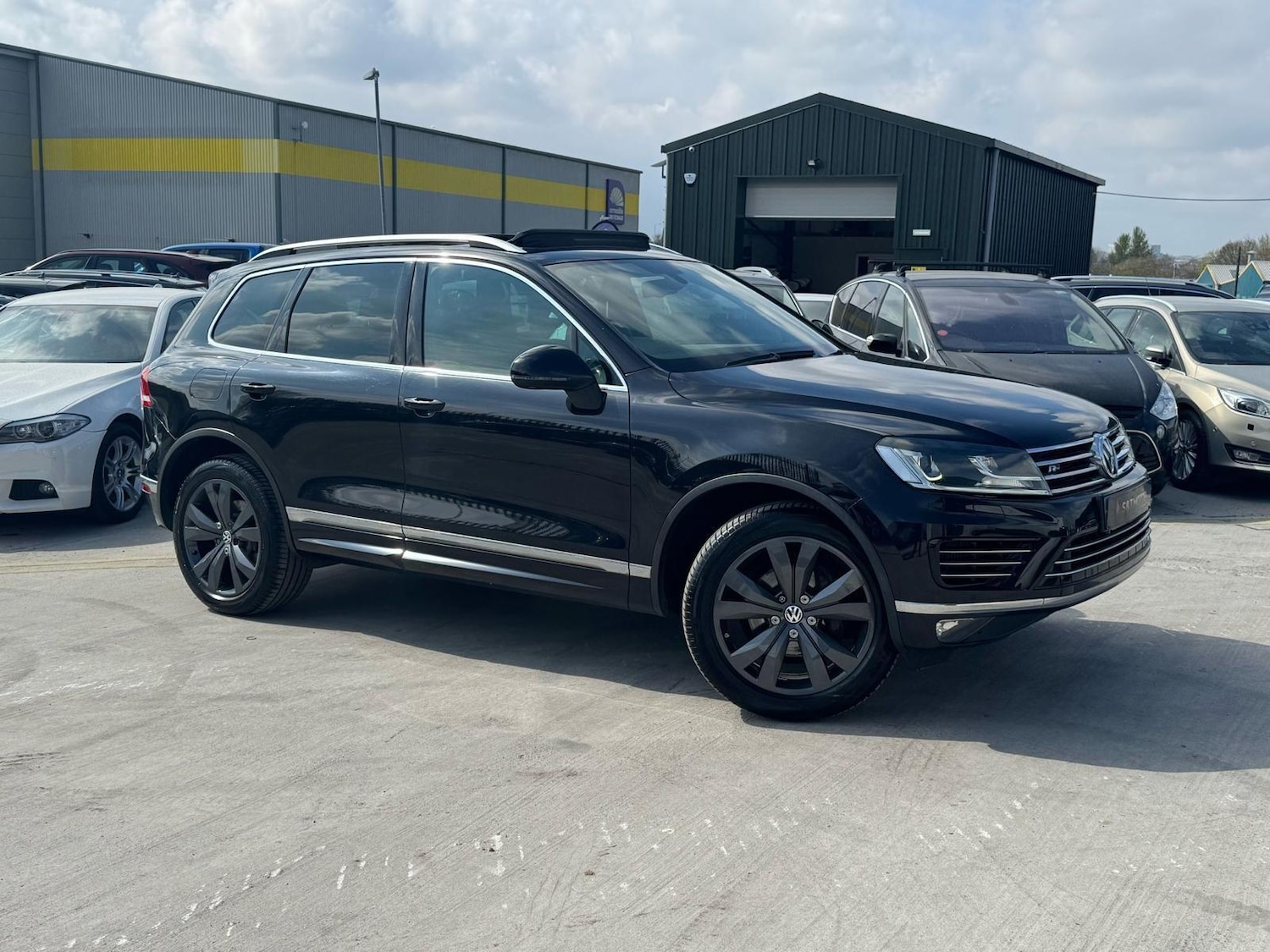 Used Volkswagen Touareg 2015 for sale - 76700667: Photo 5