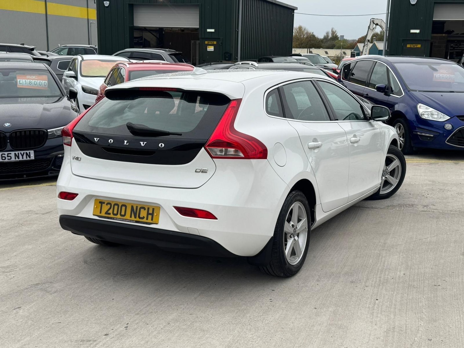 Used Volvo V40 2012 for sale - 76398798: Photo 11