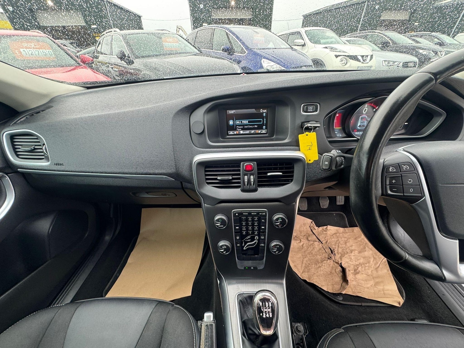 Used Volvo V40 2012 for sale - 76398798: Photo 15