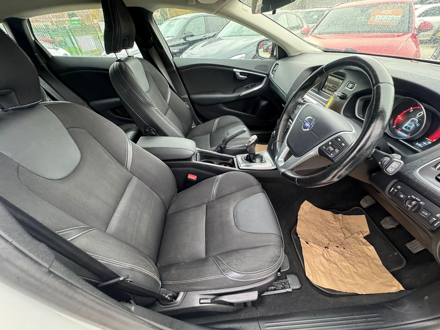 Used Volvo V40 2012 for sale - 76398798: Photo 18