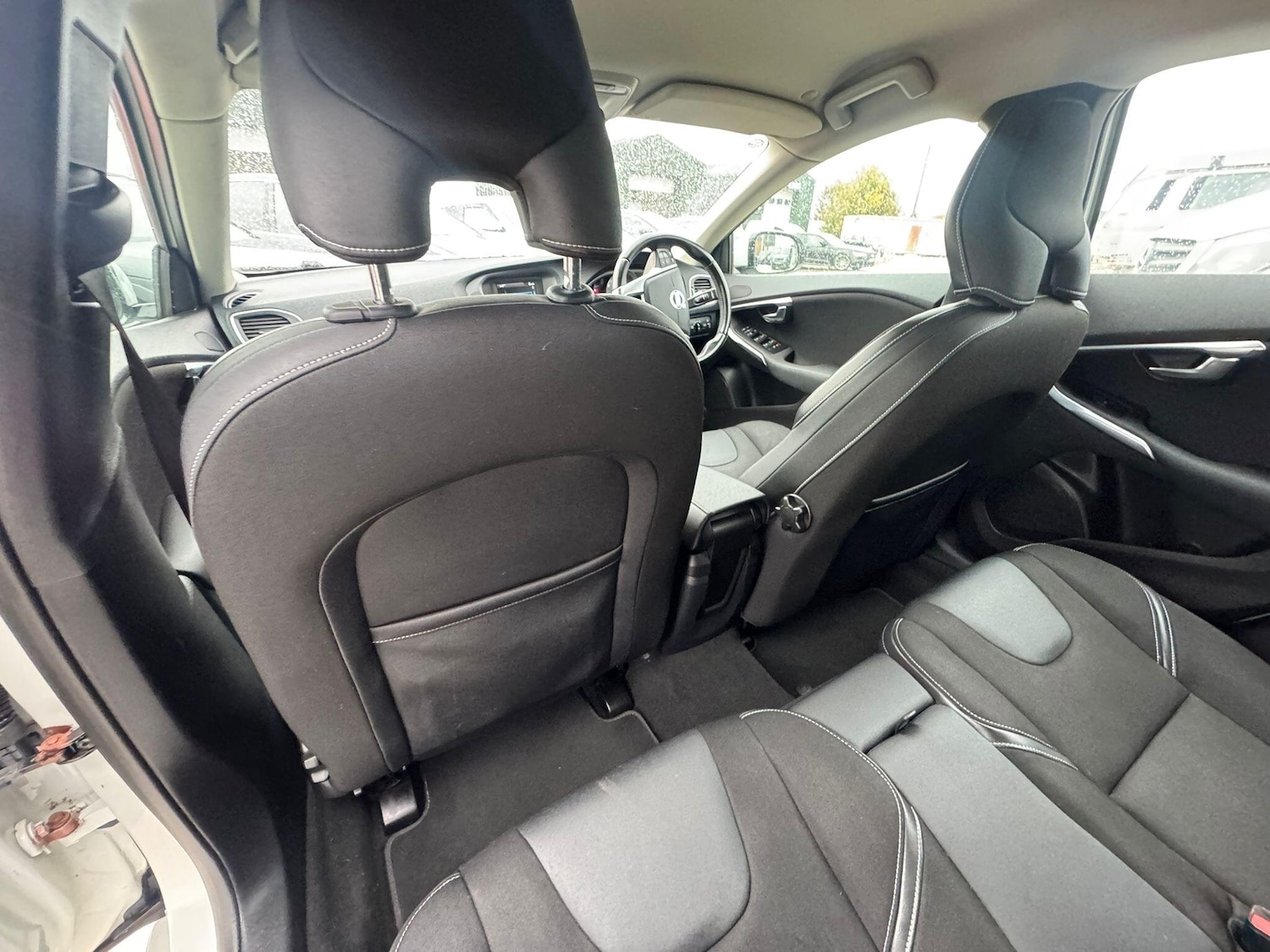 Used Volvo V40 2012 for sale - 76398798: Photo 22