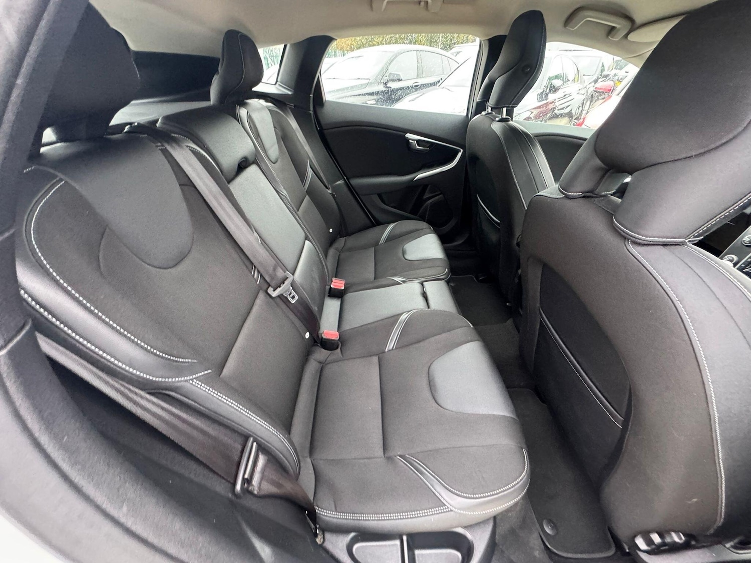 Used Volvo V40 2012 for sale - 76398798: Photo 24