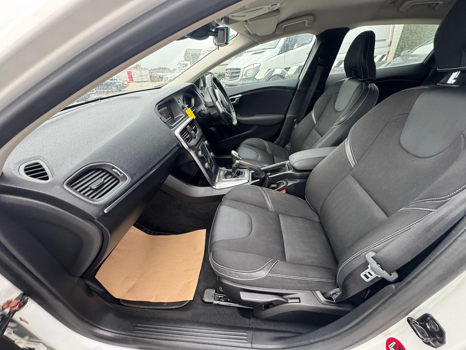 Used Volvo V40 2012 for sale - 76398798: Photo 28