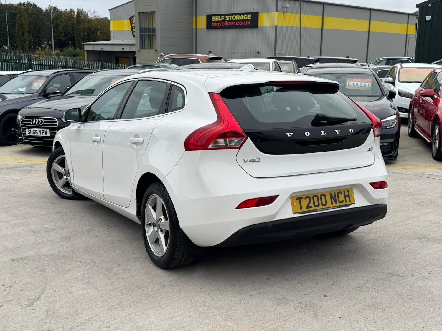 Used Volvo V40 2012 for sale - 76398798: Photo 4