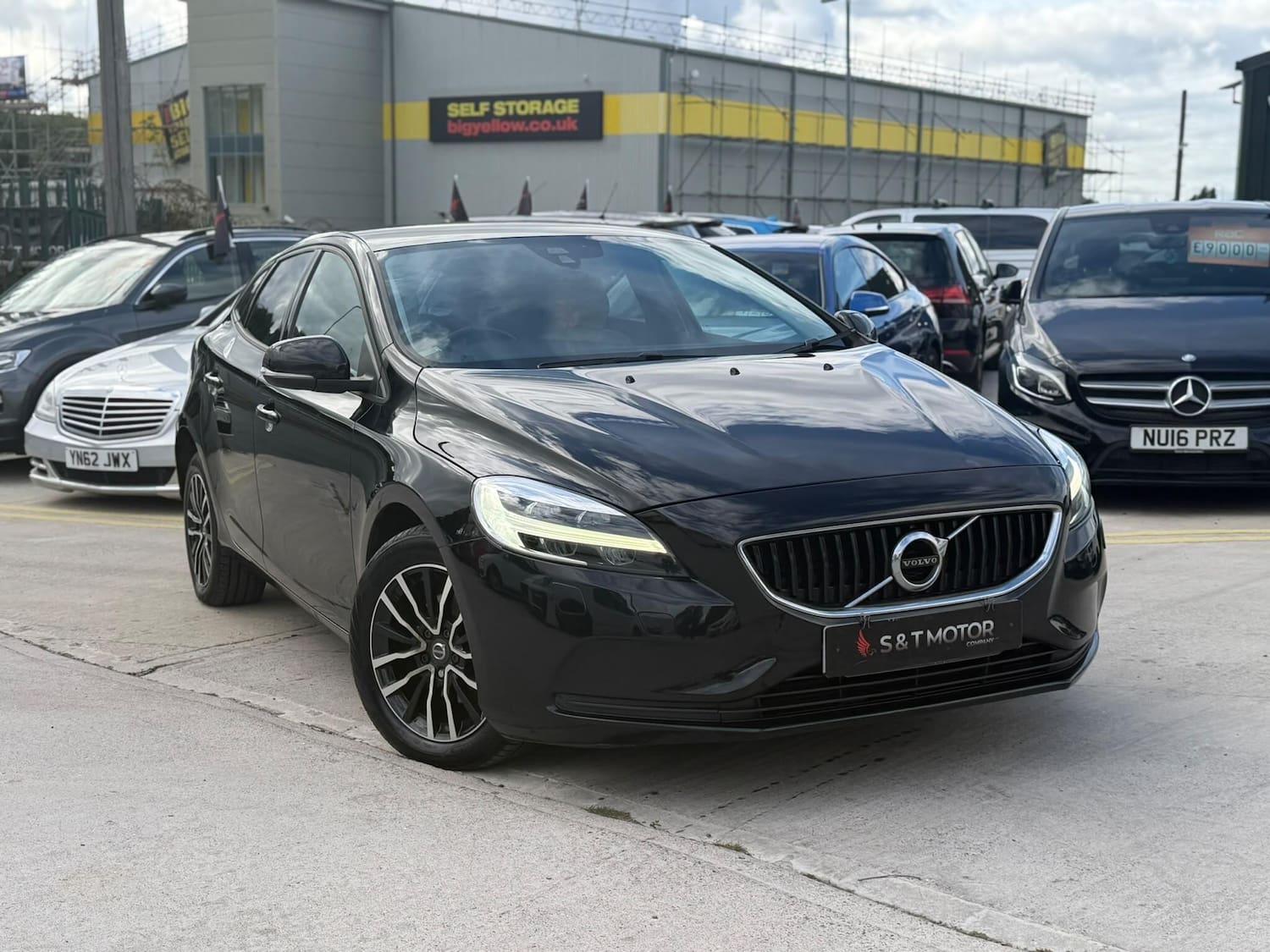 Volvo V40