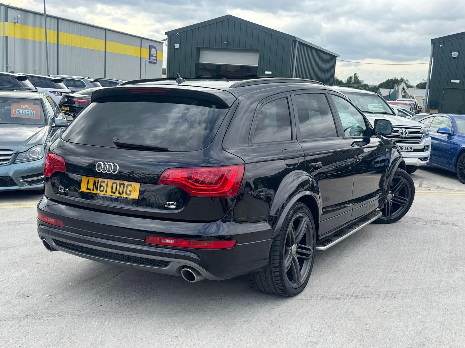 Used Audi Q7 2011 for sale - 76360931: Photo 12