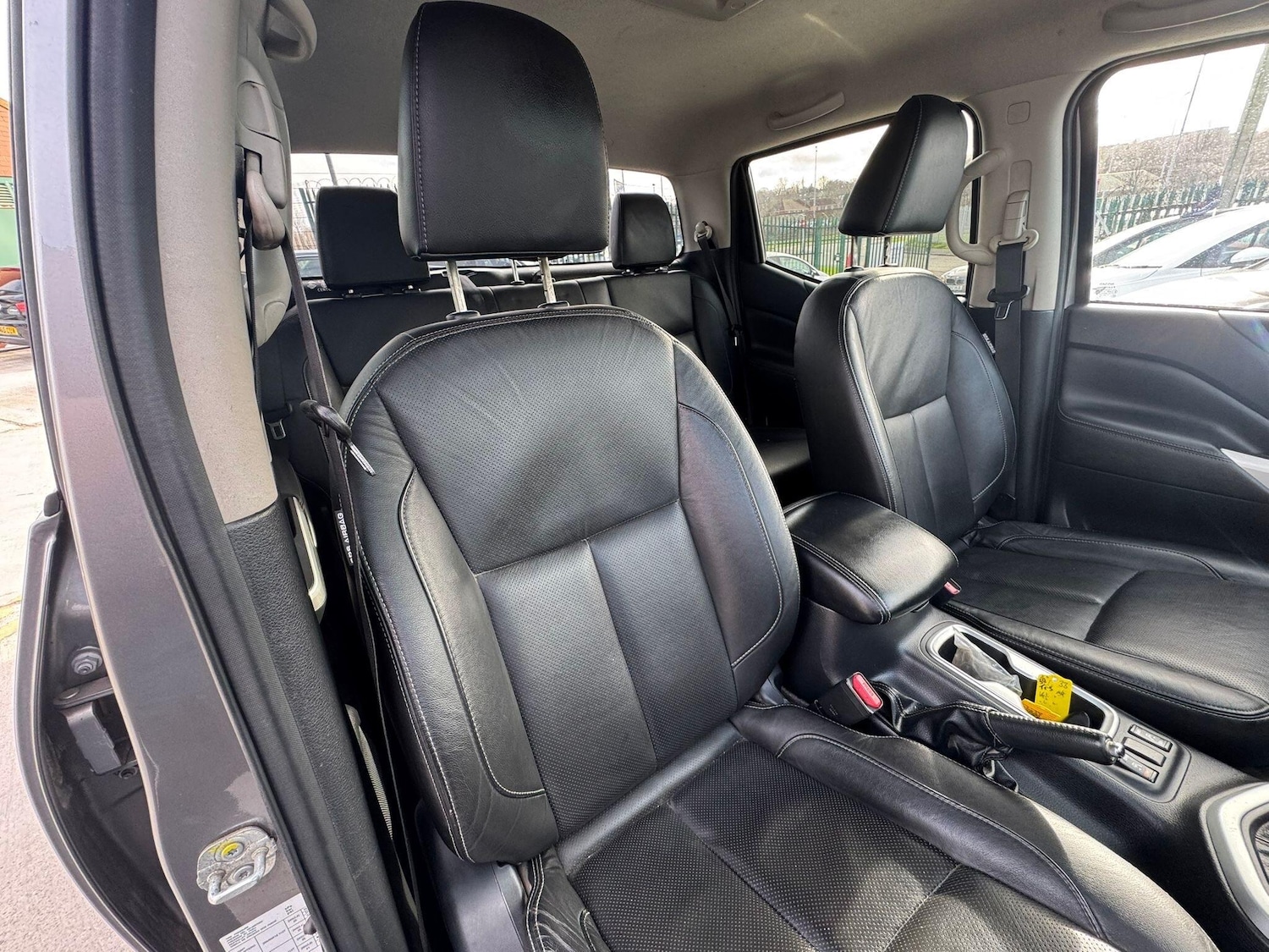 Used Nissan Navara 2016 for sale - 77710065: Photo 14