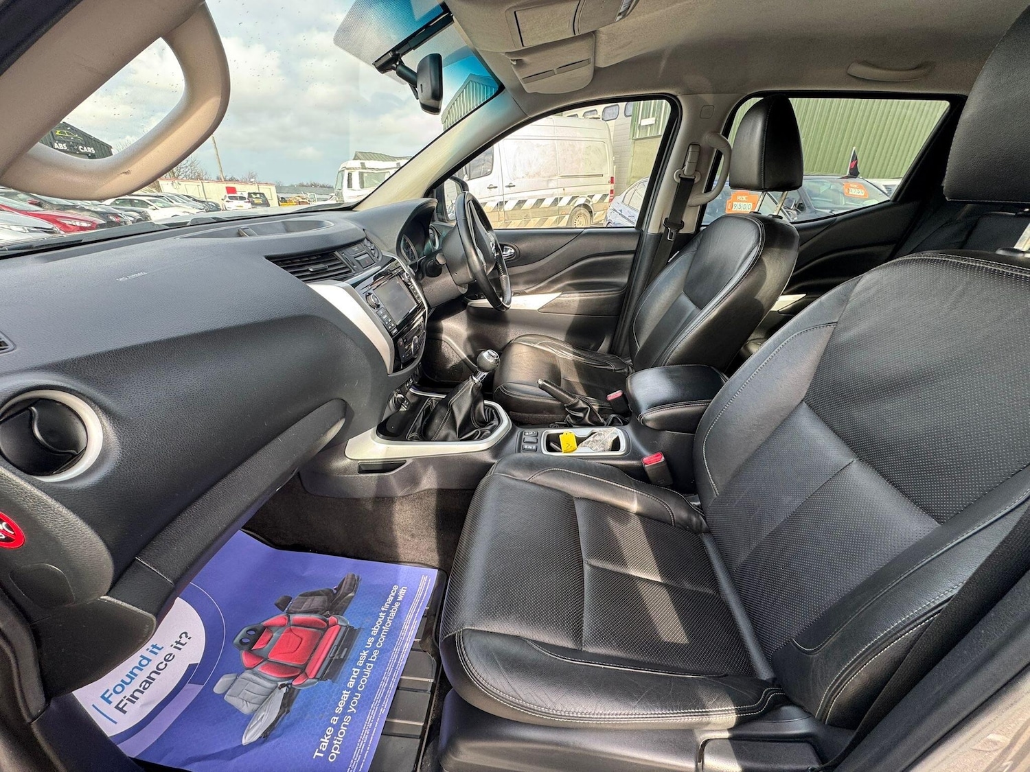 Used Nissan Navara 2016 for sale - 77710065: Photo 21