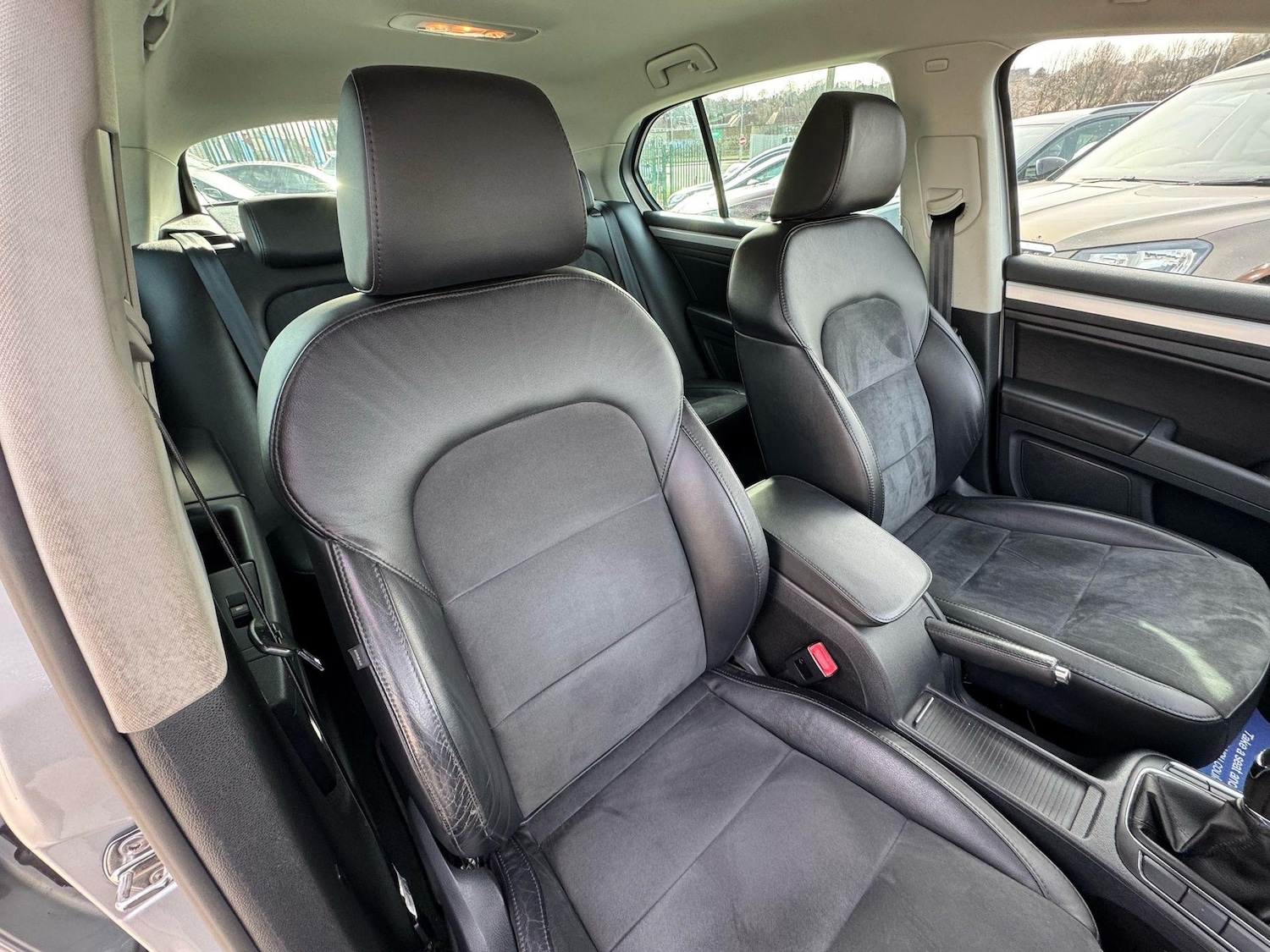 Used Skoda Superb 2011 for sale - 76995936: Photo 16