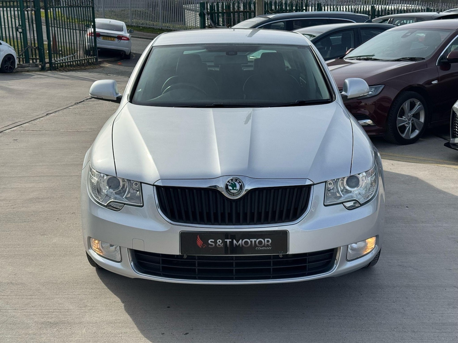 Used Skoda Superb 2011 for sale - 76995936: Photo 2