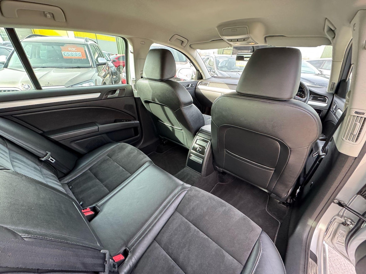 Used Skoda Superb 2011 for sale - 76995936: Photo 24