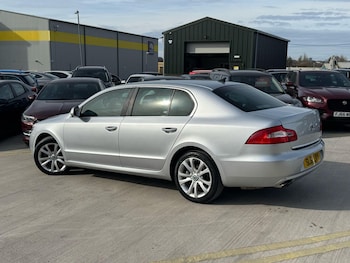 Used Skoda Superb 2011 for sale - 76995936: Photo