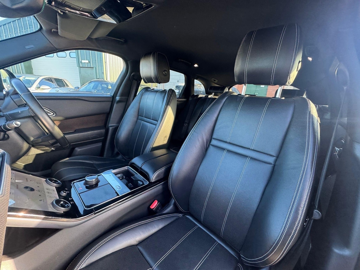 Used Land Rover Range Rover Velar 2018 for sale - 76801297: Photo 25