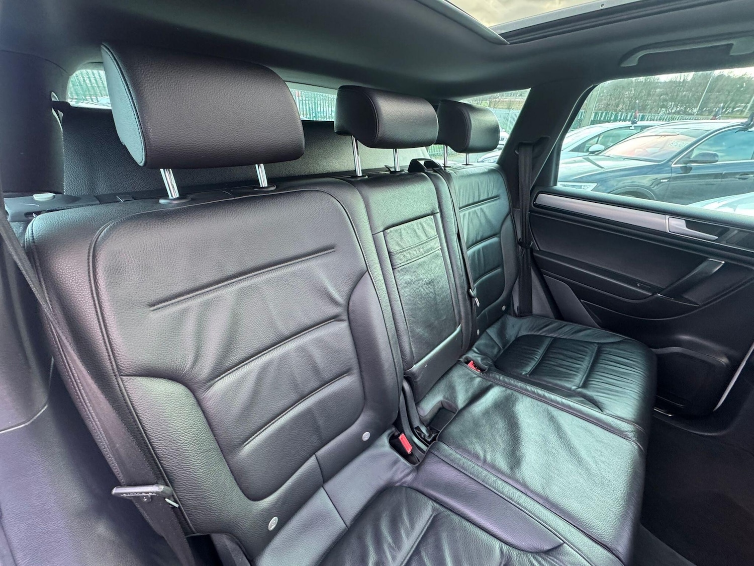 Used Volkswagen Touareg 2015 for sale - 77892202: Photo 22