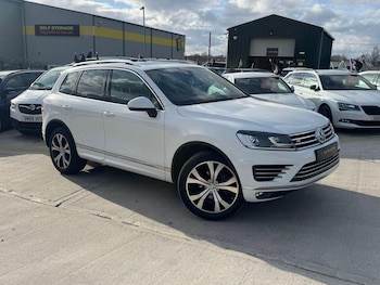 Used Volkswagen Touareg 2015 for sale - 77892202: Photo