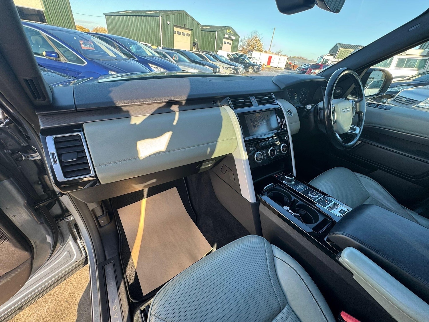 Used Land Rover Discovery 2018 for sale - 76550291: Photo 14