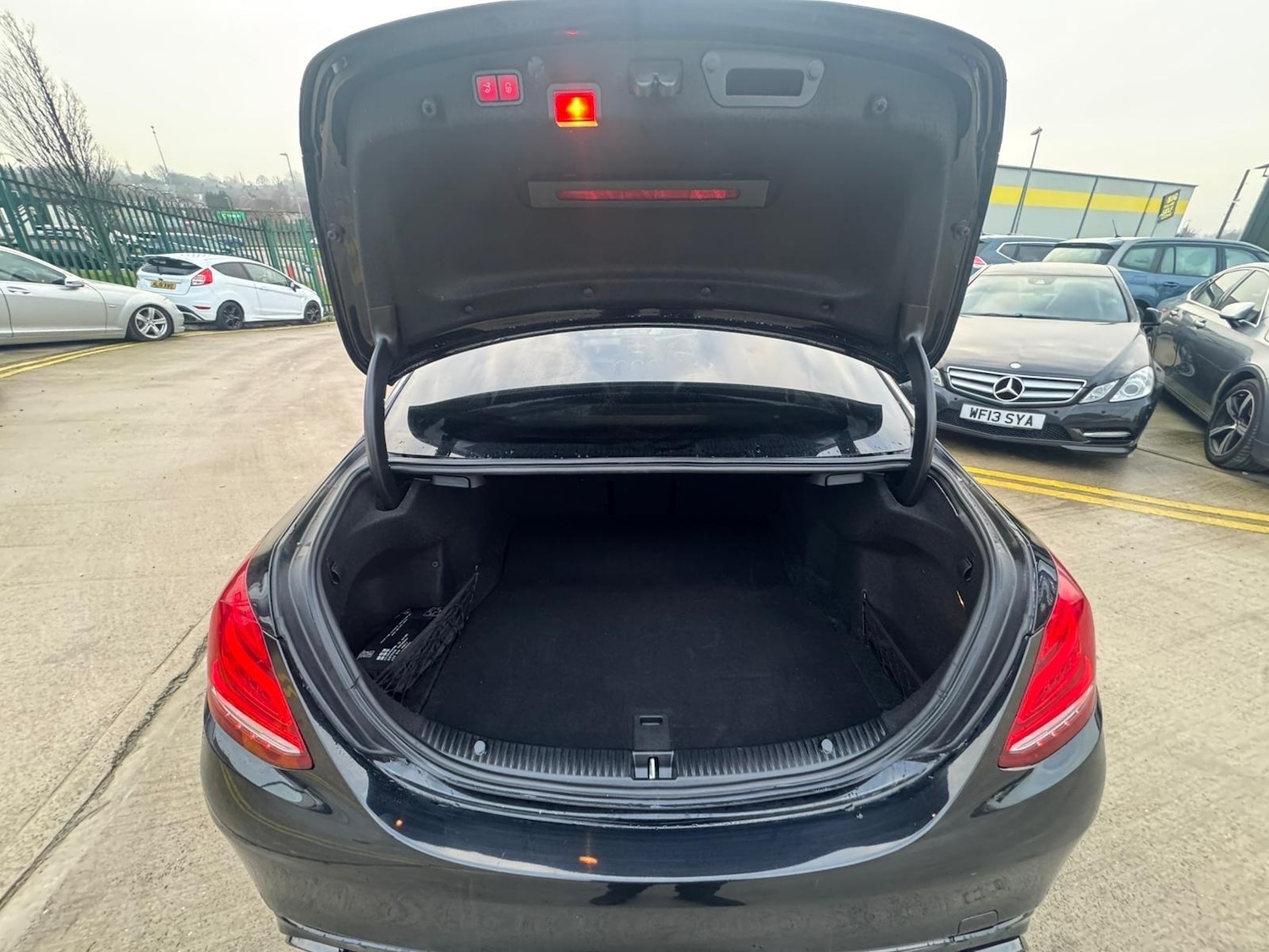 Used Mercedes-Benz C Class 2016 for sale - 77358679: Photo 25