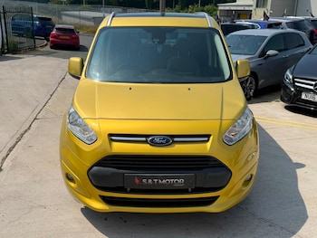 Used Ford Grand Tourneo Connect 2017 for sale - 79018485: Photo