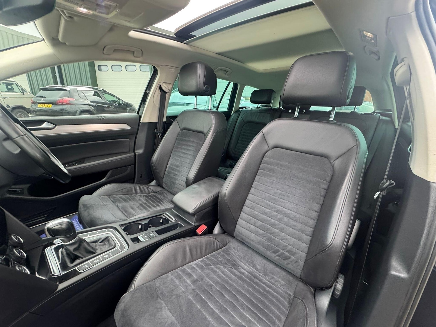 Used Volkswagen Passat 2016 for sale - 76975748: Photo 28