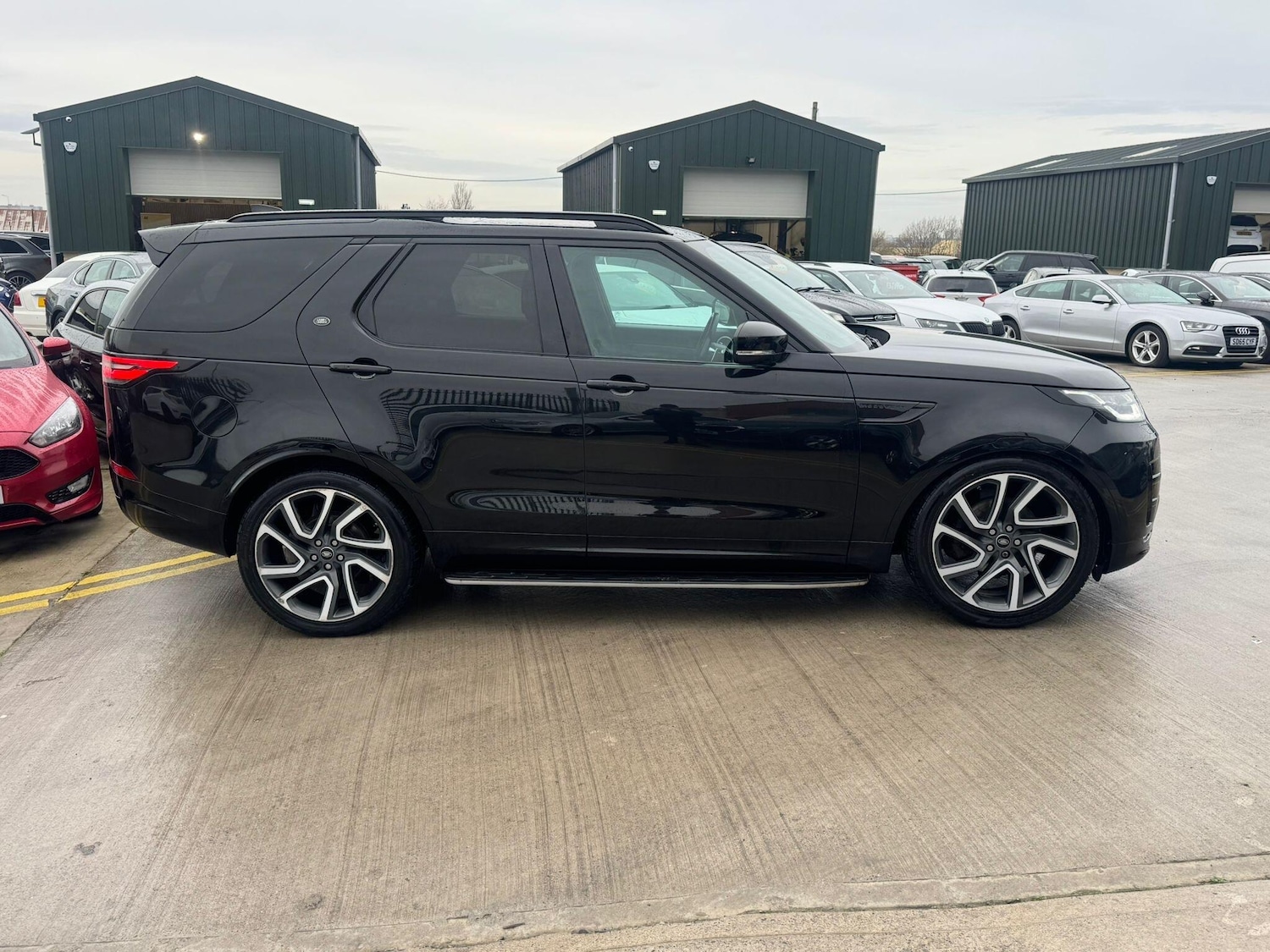 Used Land Rover Discovery 2018 for sale - 77029089: Photo 10
