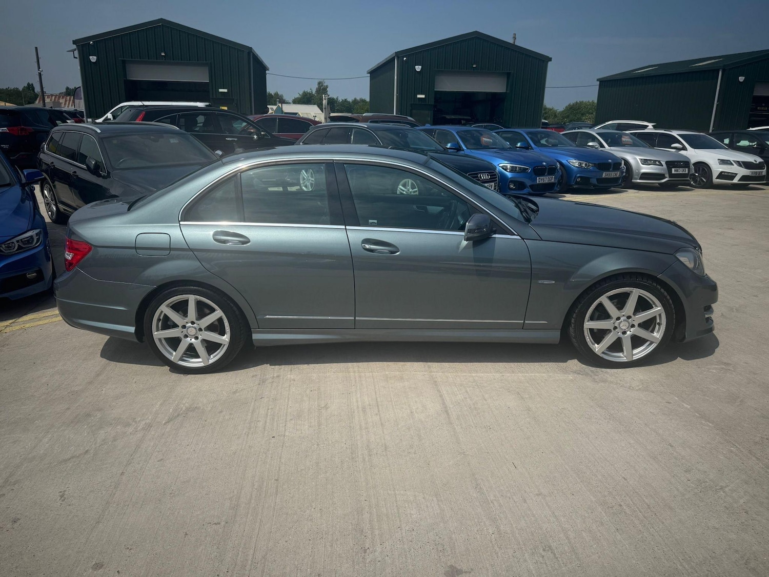 Used Mercedes-Benz C Class 2012 for sale - 75448959: Photo 10