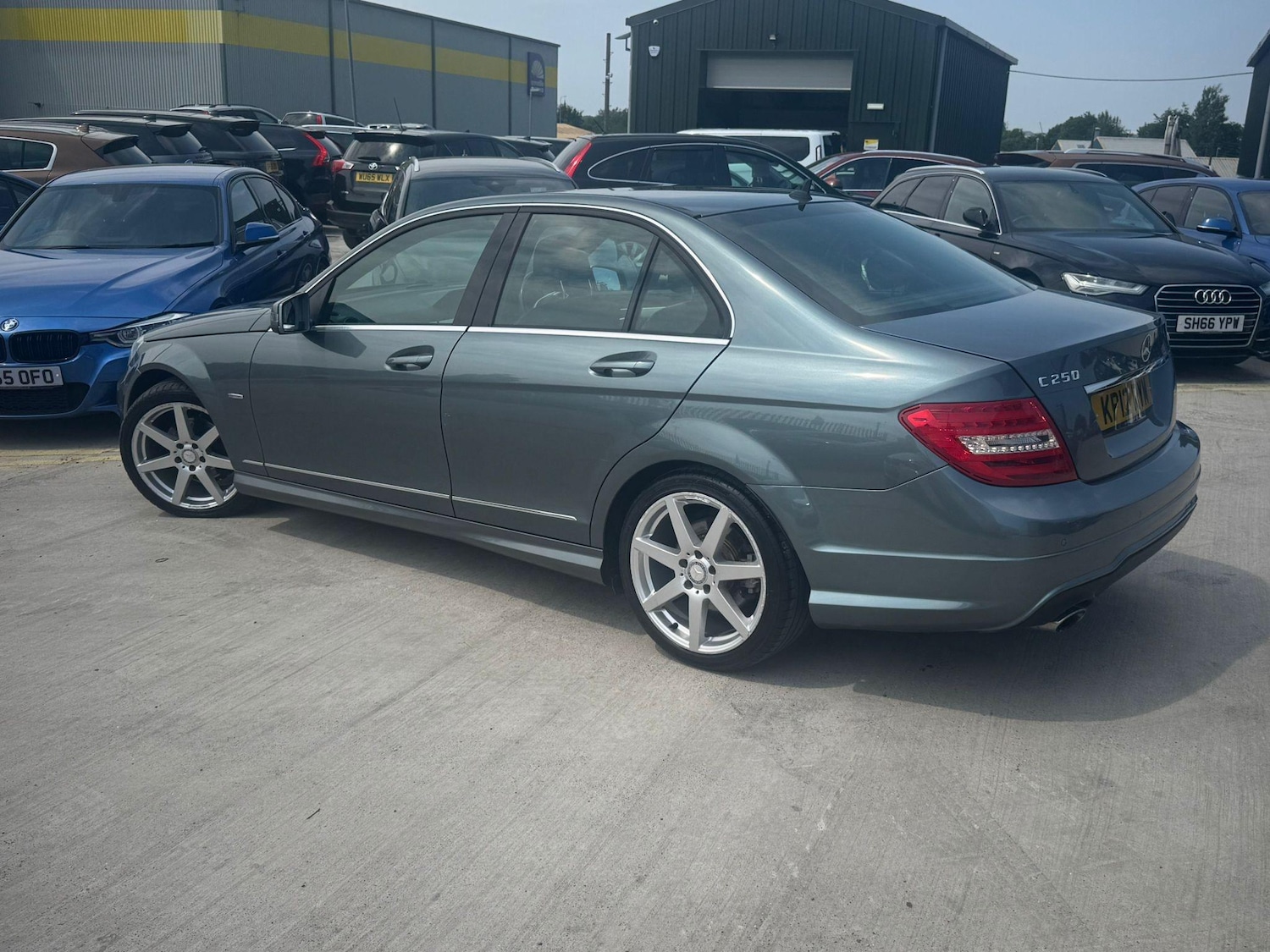 Used Mercedes-Benz C Class 2012 for sale - 75448959: Photo 7
