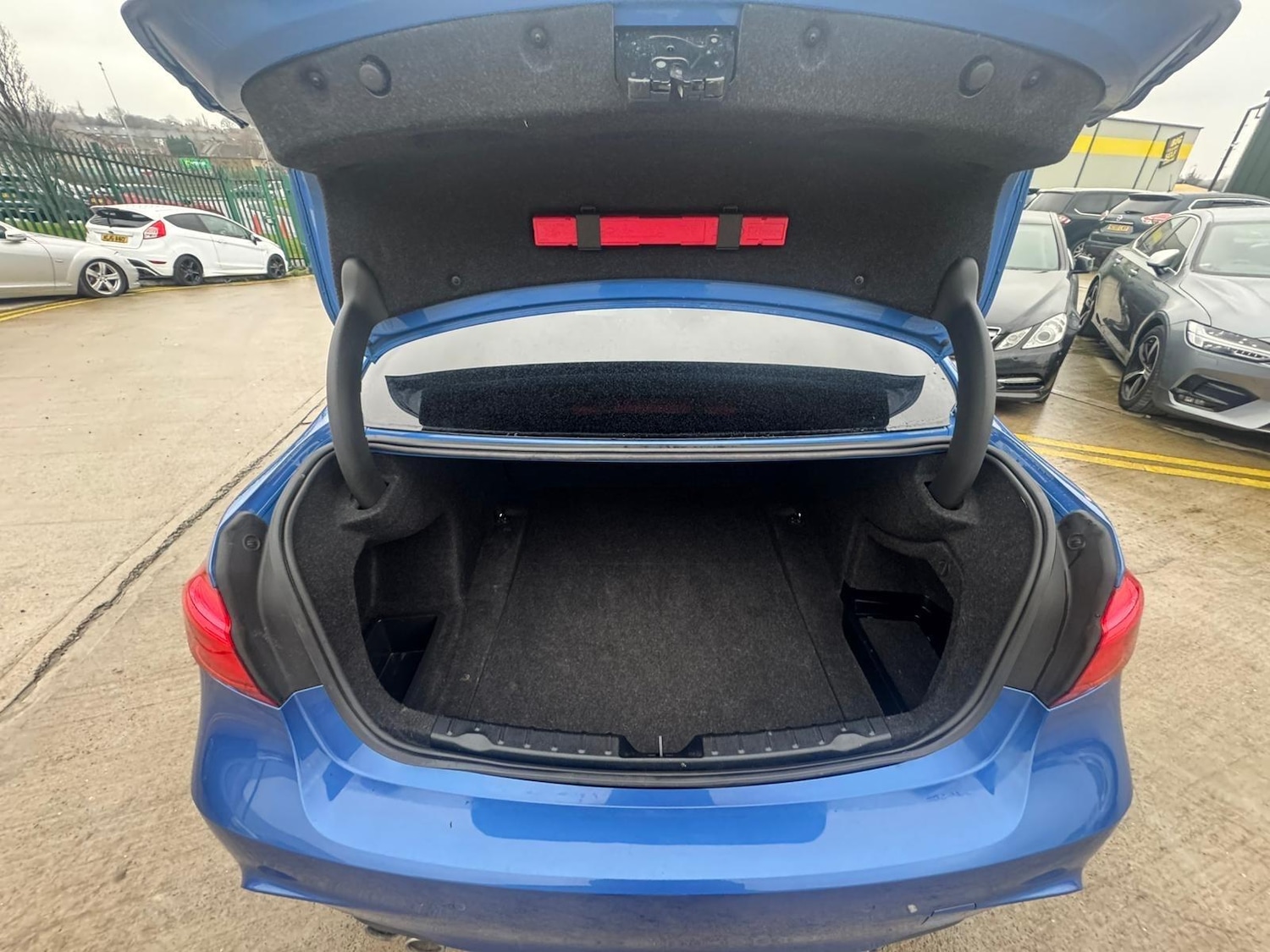 Used BMW 3 Series 2015 for sale - 77359096: Photo 23