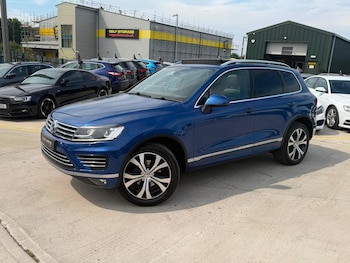 Used Volkswagen Touareg 2016 for sale - 79508604: Photo